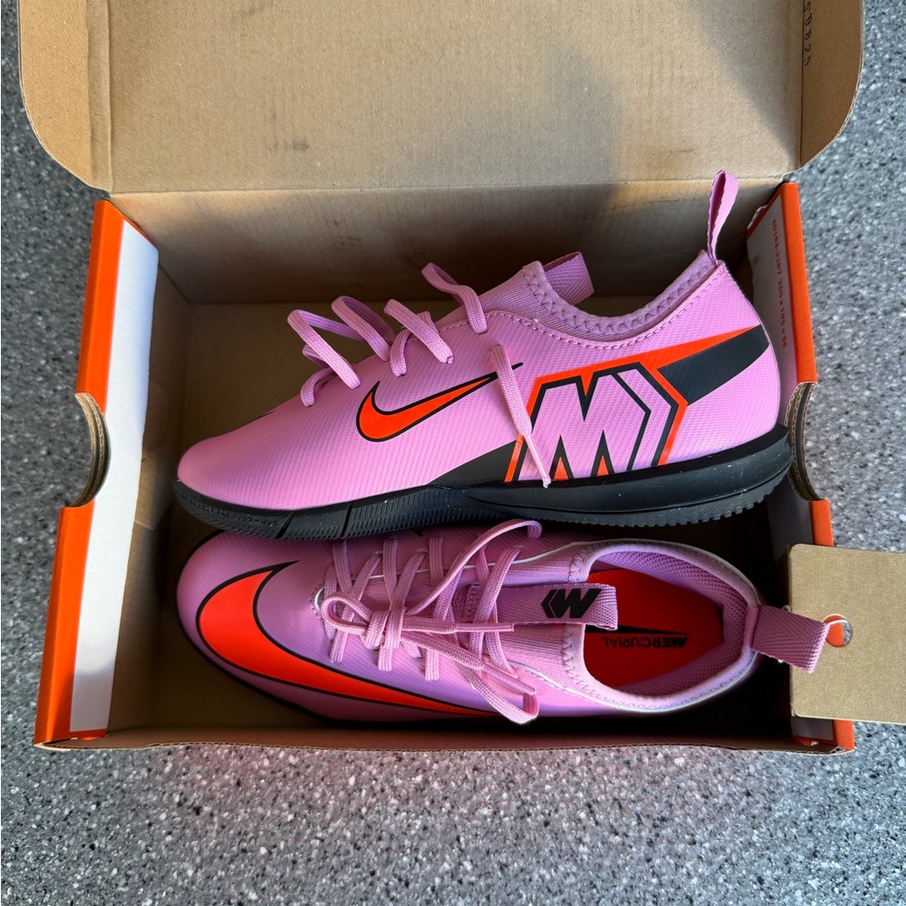 Brand New Nike Indoor Kids Cleats